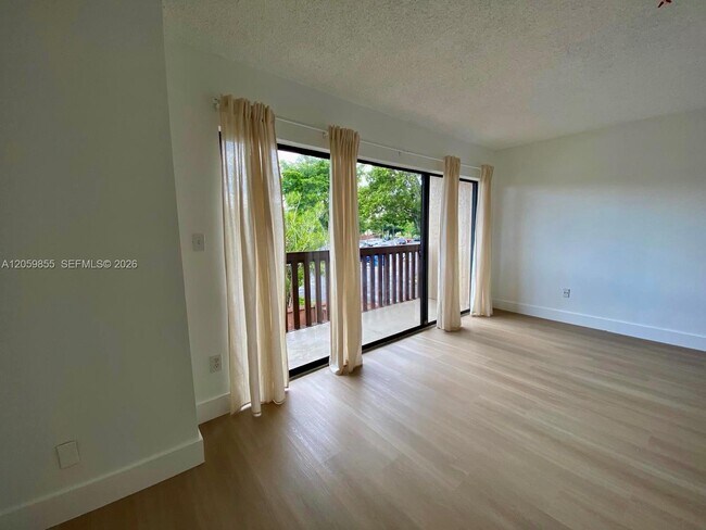 Photo - 6544 SW 114th Pl