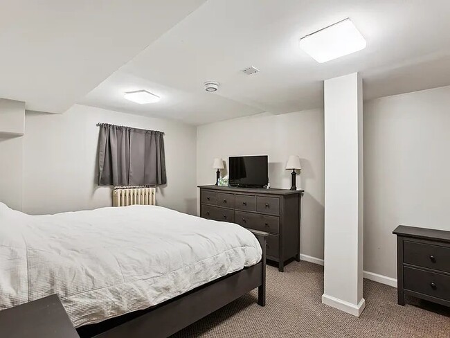 Photo - 2609 11th St NW
