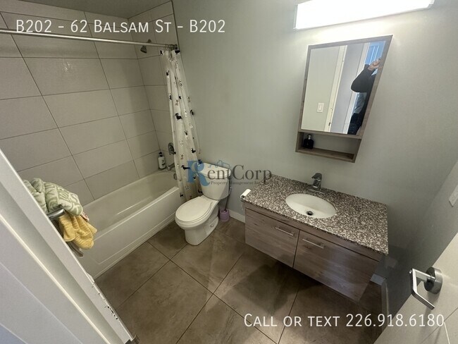 Photo - 62-B262 Balsam St