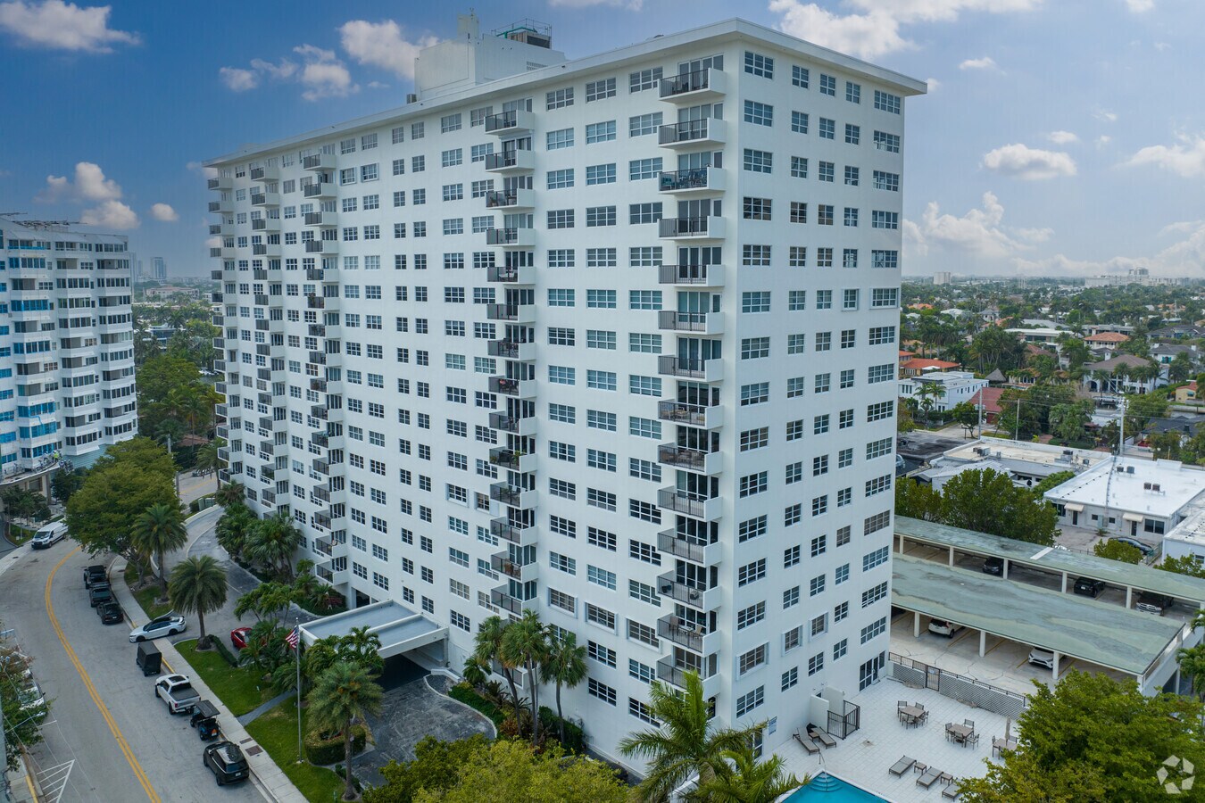 Primario - Essex Tower