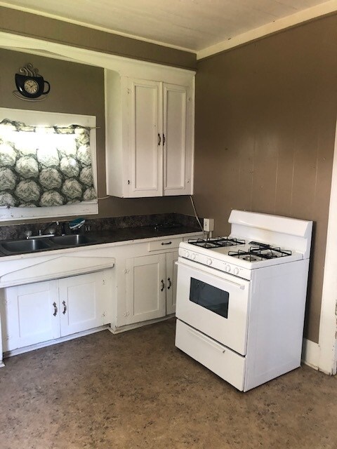 Photo - 112 Leblanc St