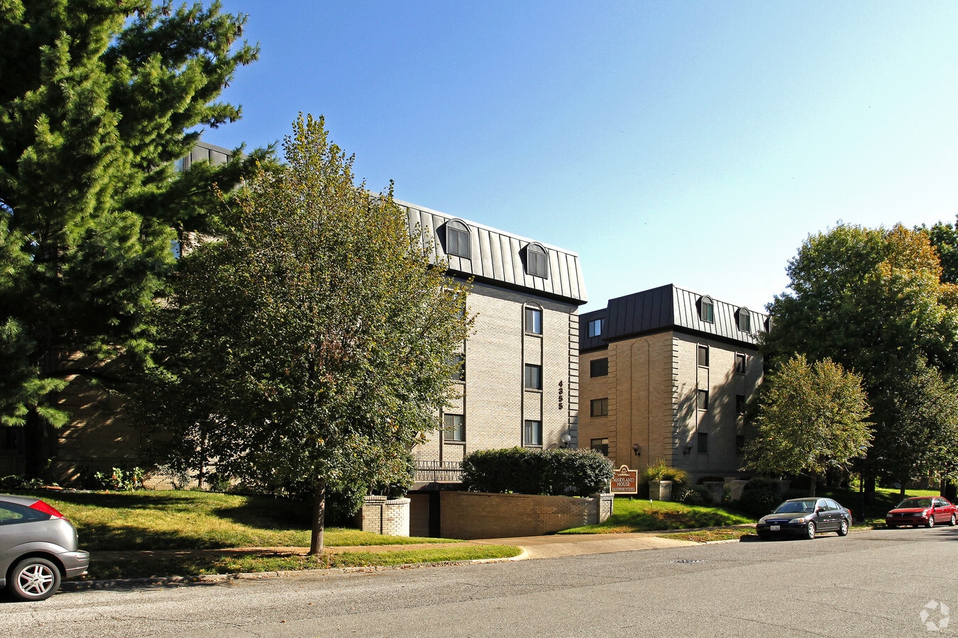 Photo - Maryland House Condominiums
