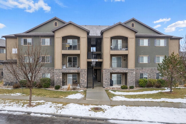 Building Photo - 127 Jordan Ridge Boulevard Unit 411