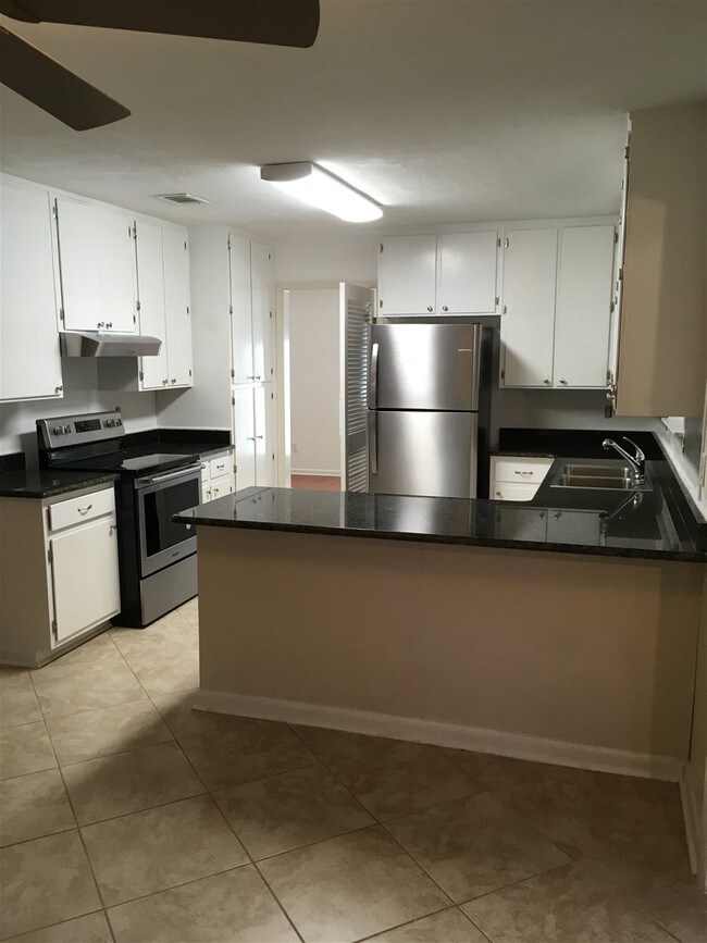 Photo - 3818 Leane Dr