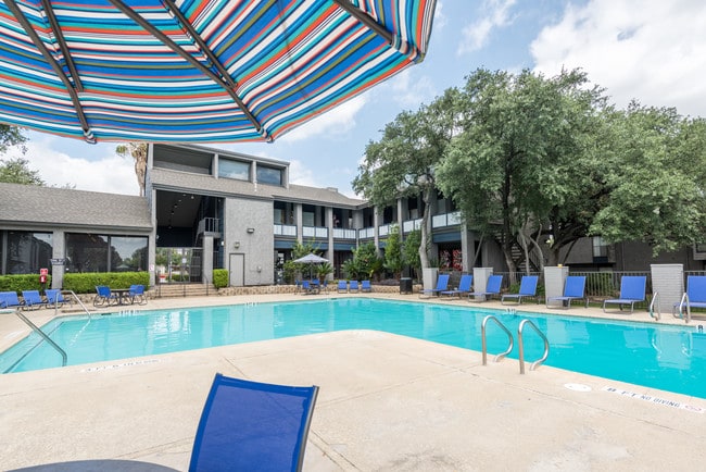 The Palms at 8800