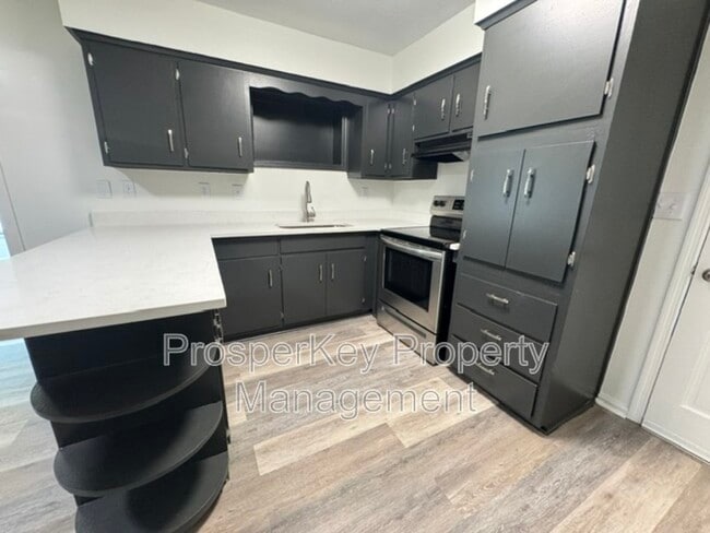 Photo - 1526 Barcelona Dr