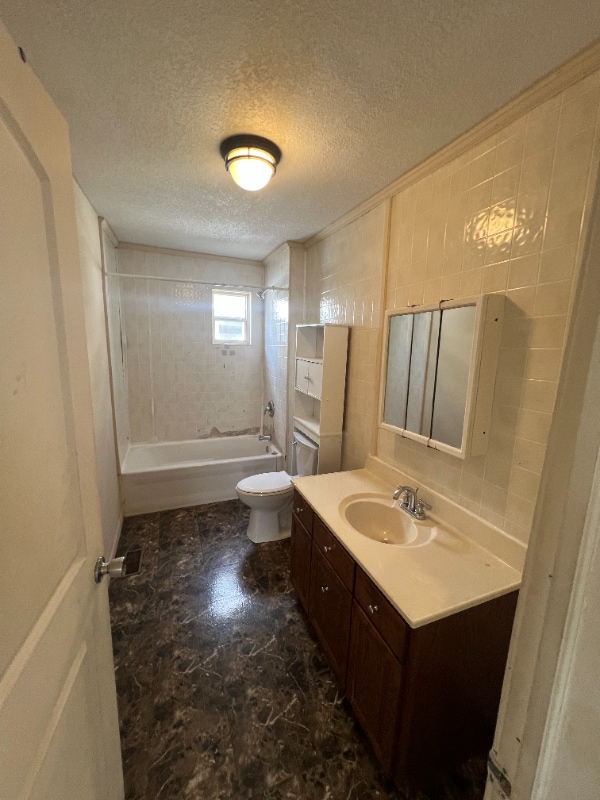 Photo - 1349 E Walnut St