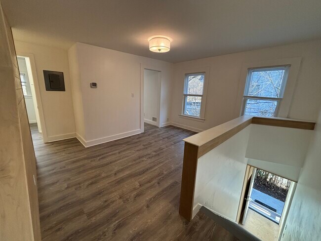 Photo - 1744 Farmington Ave