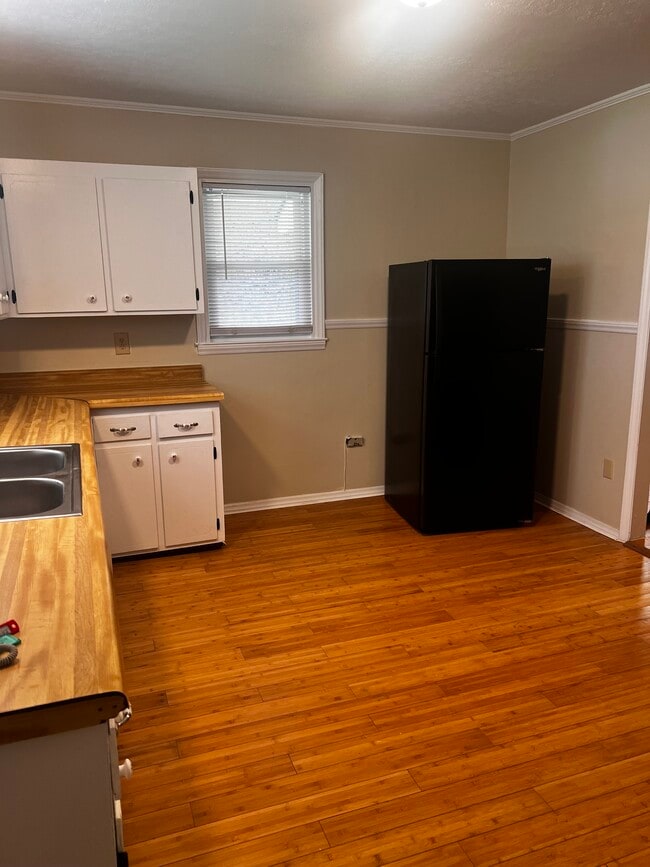 Photo - 3607 Sink Valley Rd