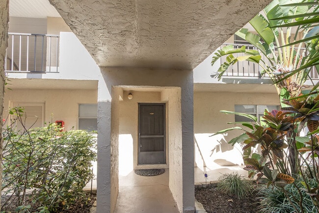 Building Photo - 100 E Kentucky Ave