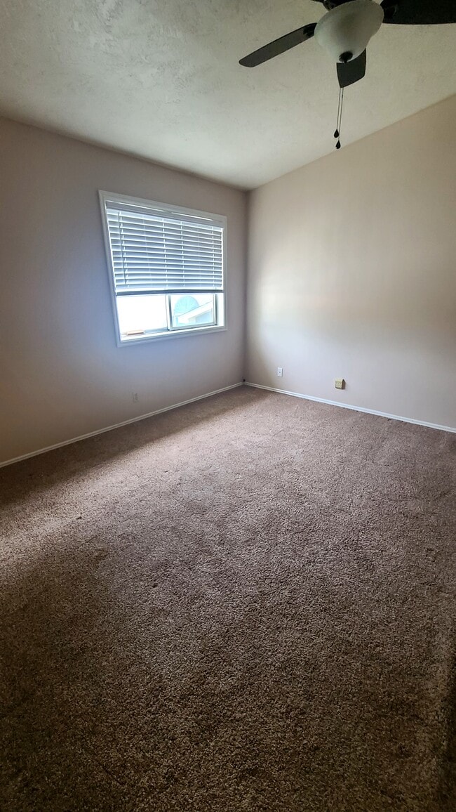 Photo - 1952 Henryanna Ave Unit 1960