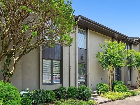Building Photo - 11 Ivy Sq NE Unit 11 Ivy Sq NE, Atlanta, GA Rental