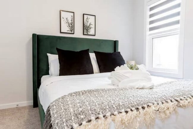 Photo - 4914 Hawthorn Pl SW Unit SI ID1571648P