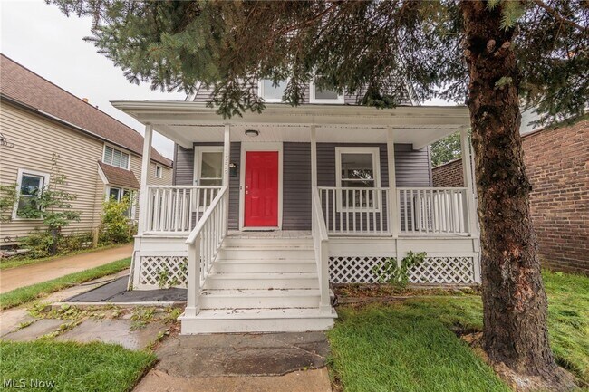 Photo - 1558 Winchester Ave