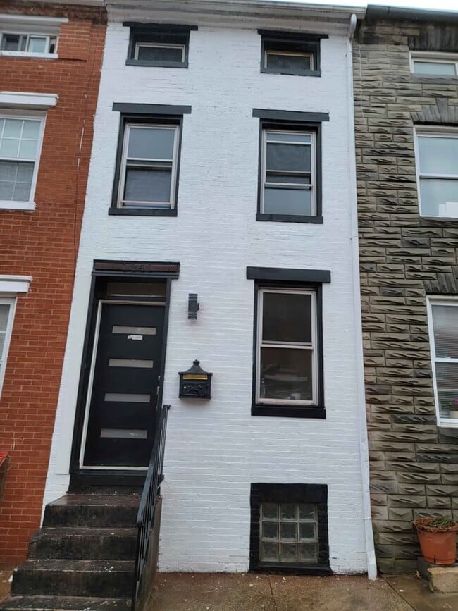 Photo - 1041 Hollins St