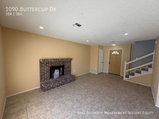 Photo - 1090 Buttercup Dr
