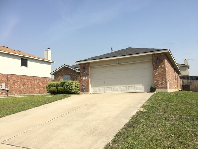Photo - 707 Bighorn Dr
