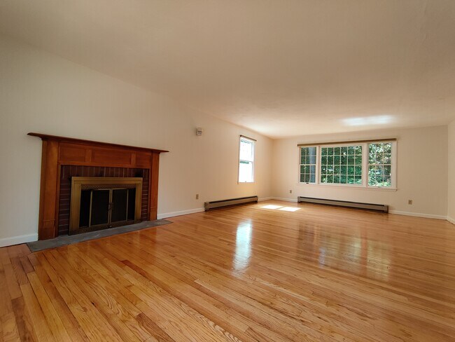 Photo - 100 Allandale St