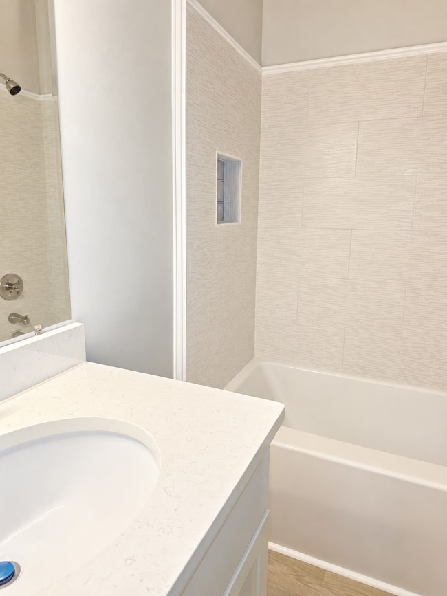 Photo - 127 Amberwood Dr