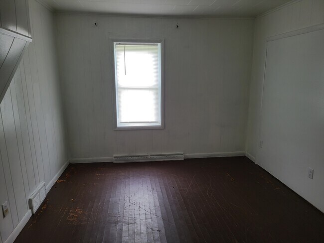 Photo - 57436 4th St