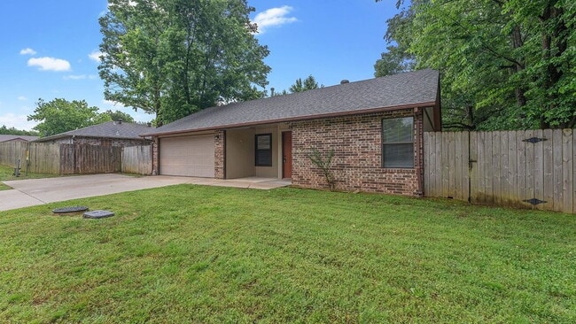 Photo - "Dog-friendly and Cozy Home Close To UofArk"