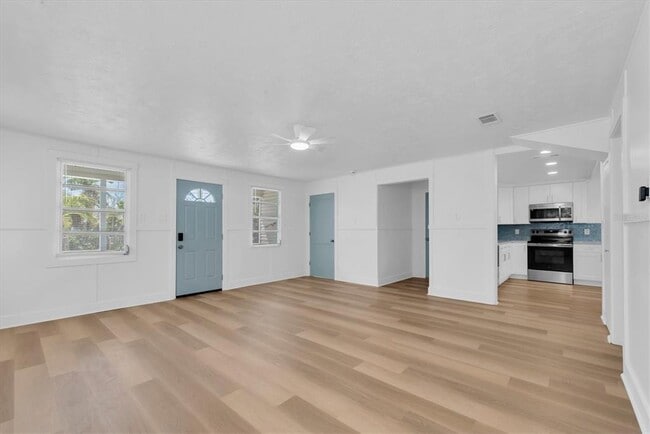 Photo - 358 Boca Ciega Dr