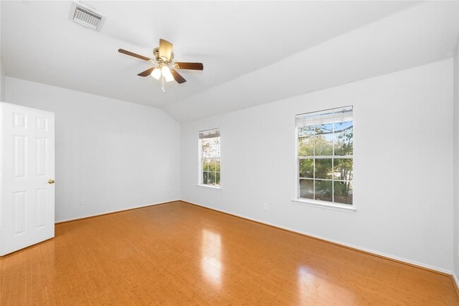 Building Photo - 11 Yarrow Ct Rental