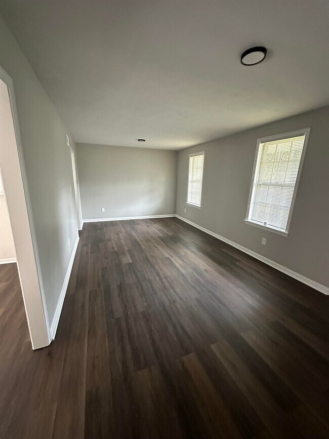 Photo - 2540 Keen Rd