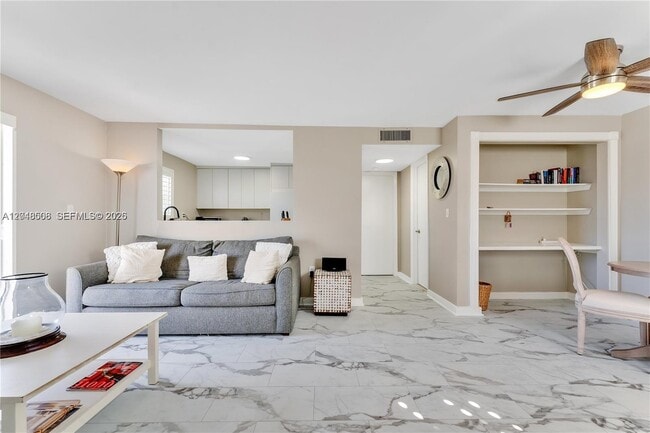 Photo - 1418 Collins Ave Unit 504
