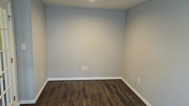 Photo - 607 N Atwater Dr