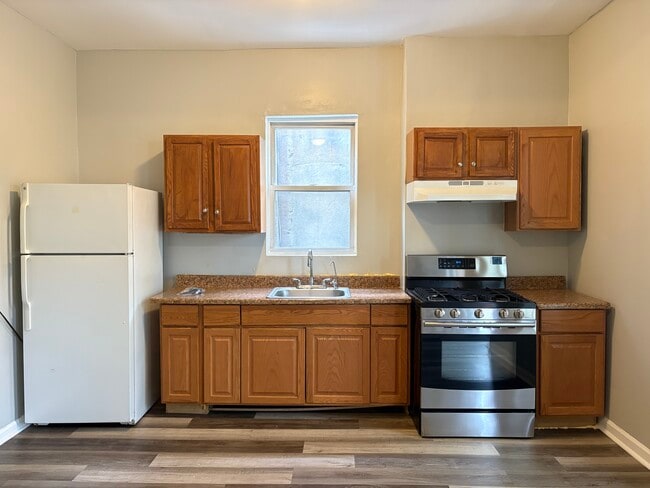 Building Photo - 25 Bergen Ave Unit 1