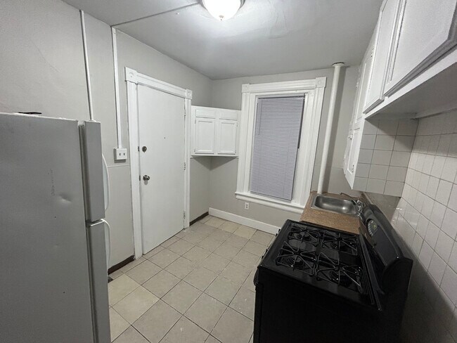 Photo - 802 N 8th St