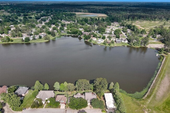 Photo - 1502 Wimbledon Dr