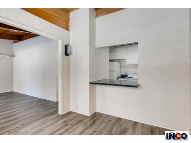 Photo - 6075 S Sterne Pkwy