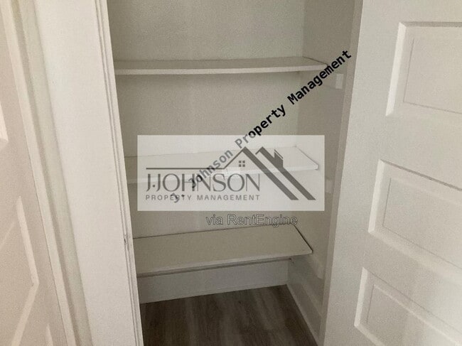 830 N Van Buren St Unit A