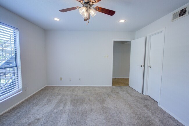 Photo - 14777 Wunderlich Dr Unit True