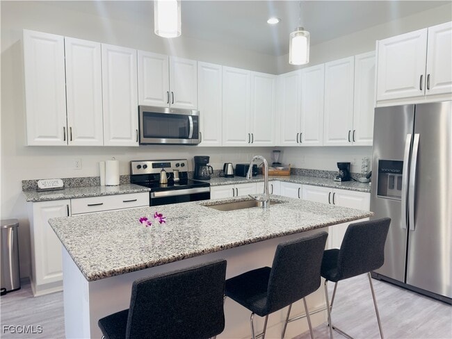 Building Photo - 5865 Shell Cove Drive