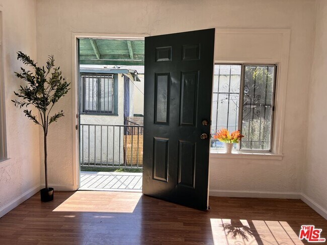 Photo - 2209 Ridgeley Dr