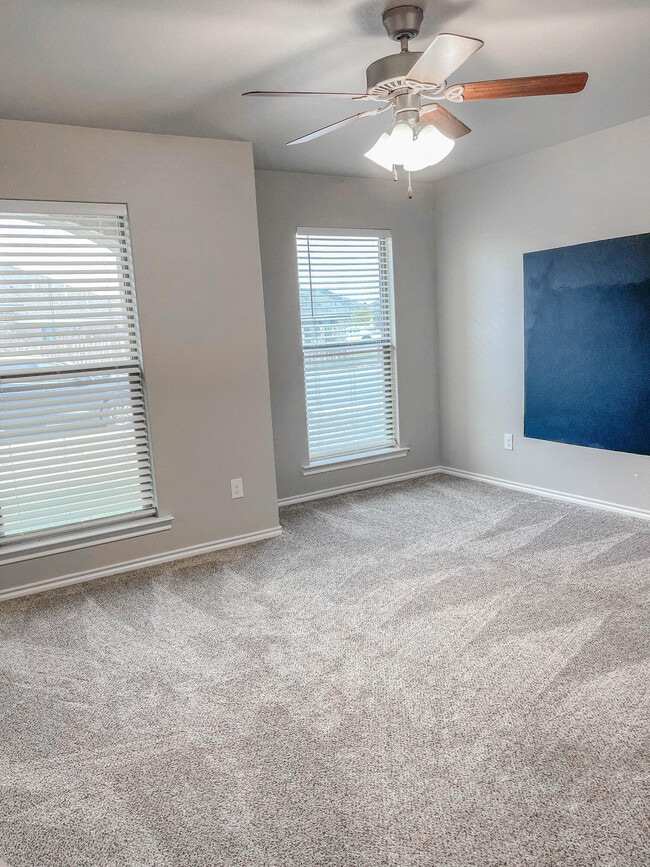 Photo - 14109 Avenue W