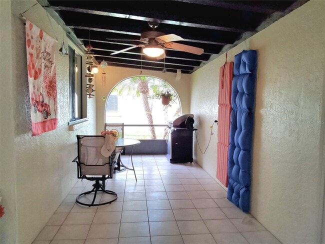 Photo - Seasonal 3/2/2 waterfront villa in Punta Gorda Unit 11