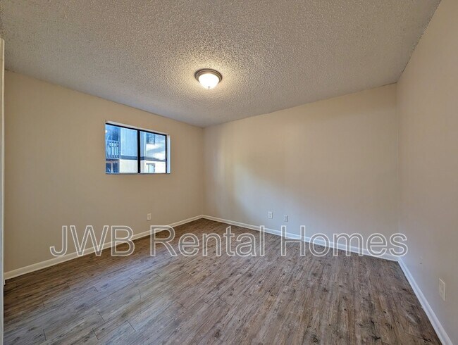 Photo - 5224 Westchase Ct Unit 3