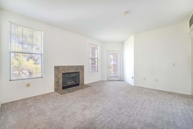 Photo - Spacious 3-Bedroom Condo with Garage and T...