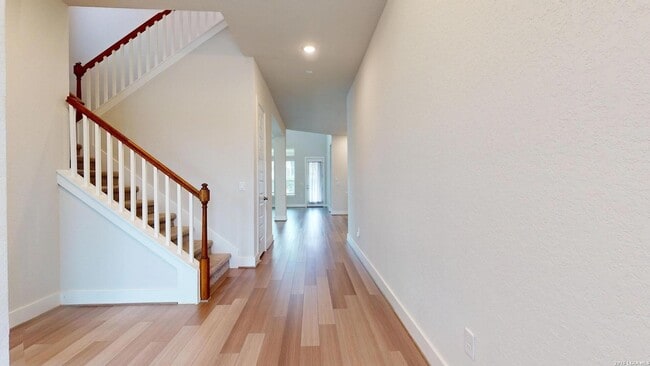 Photo - 11526 Hollering Pass