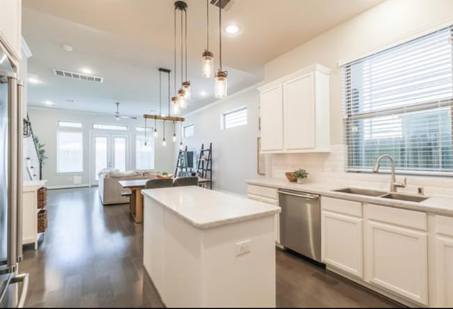 Photo - 1521 Nashua St