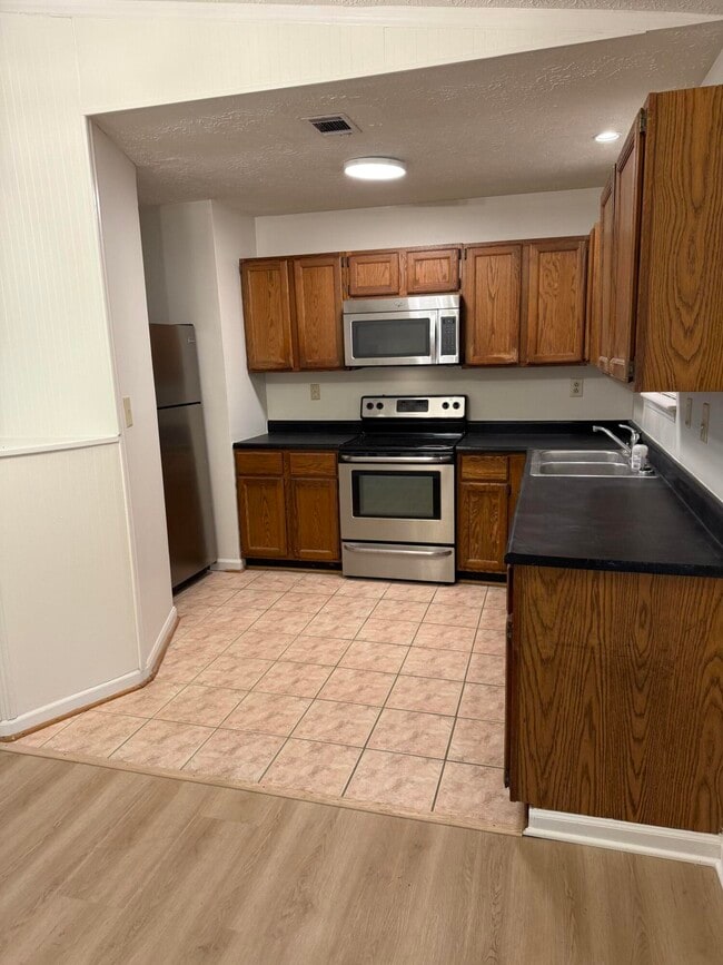 Photo - 107 Hillside Dr