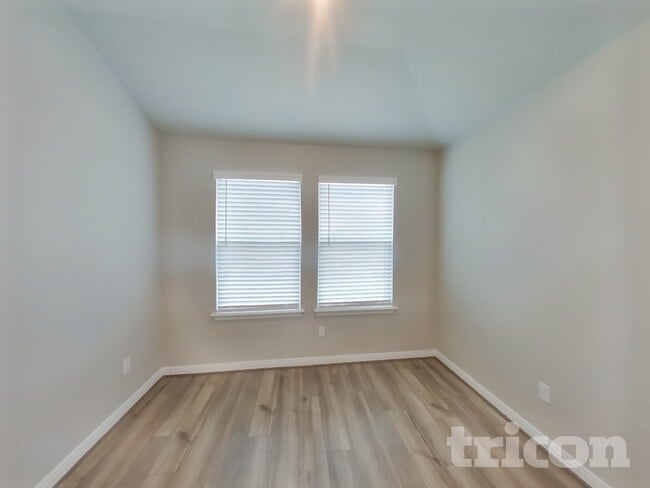 Photo - 13602 Paxton Blvd