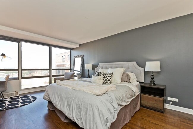 Photo - 2 bedroom in Chicago IL 60657 Unidad 14A