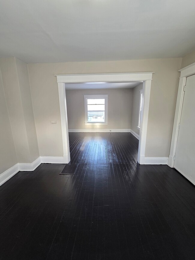 Photo - 293 Mason Ave