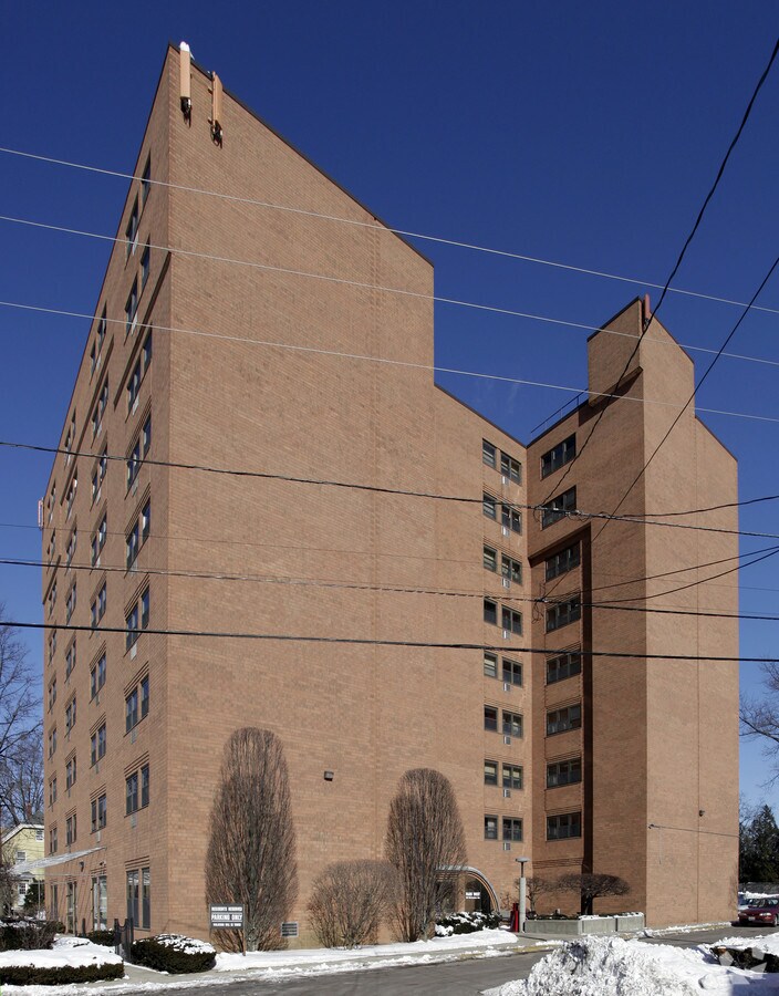 Photo - Park West Apartments