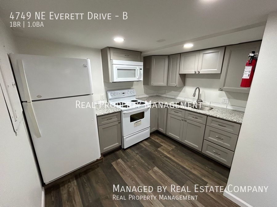 Photo - 4749 NE Everett Drive-B